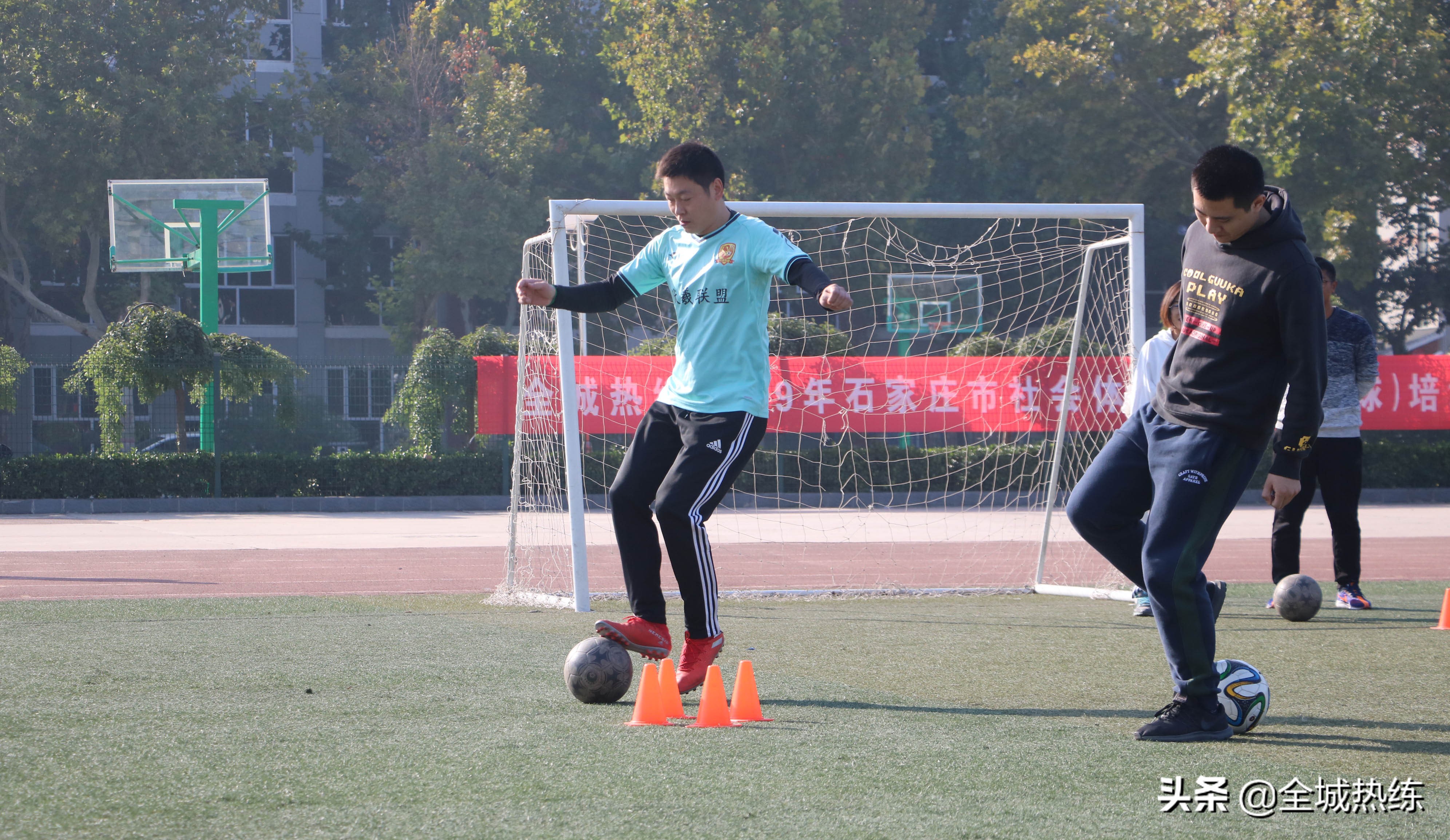 石家庄青少年篮球足球羽毛球培训,全城热练石家庄足球超级联赛