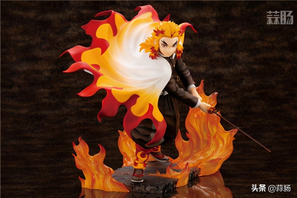 鬼灭之刃炼狱杏寿郎手办,鬼灭之刃炼狱杏寿郎高级手办