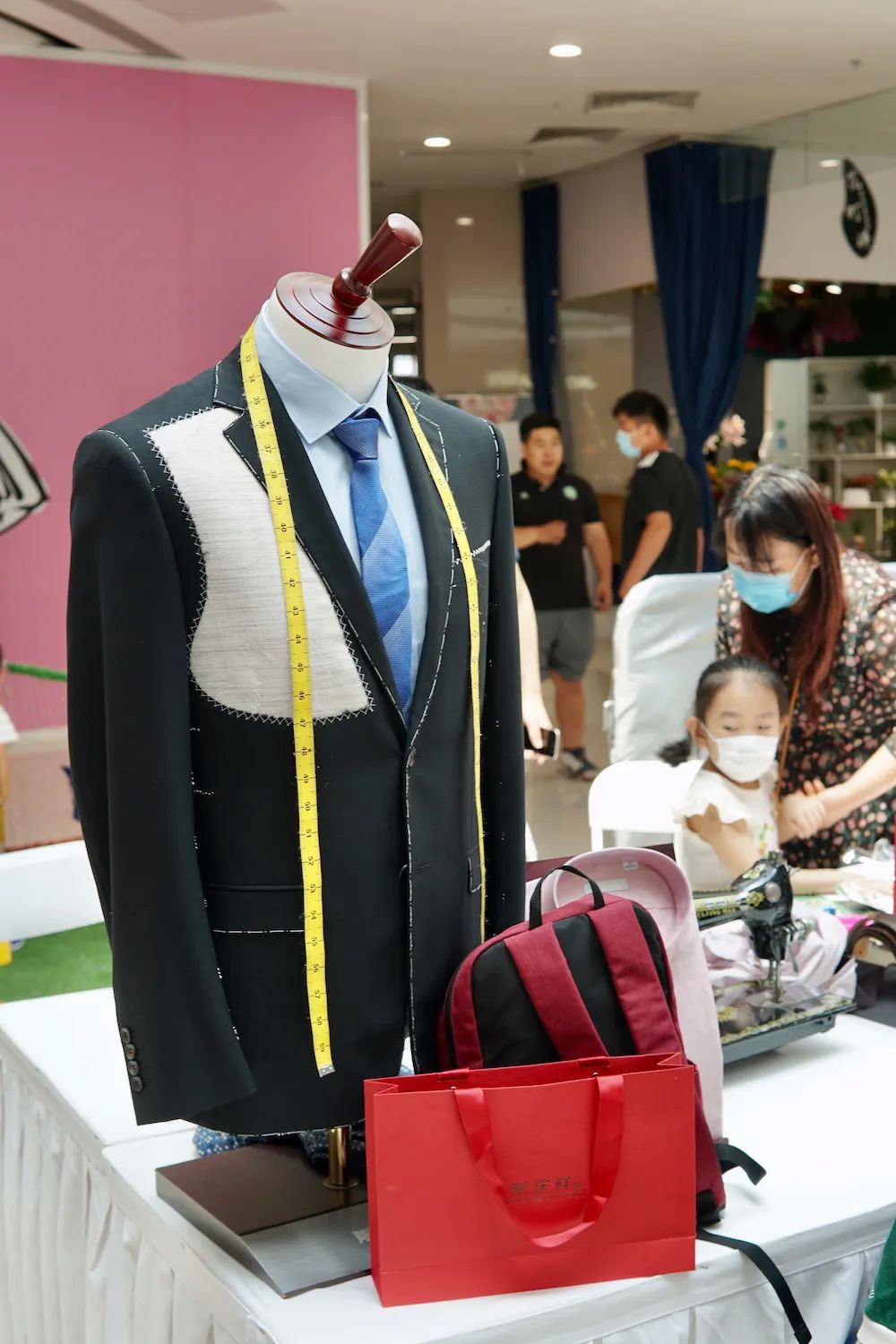 带儿子首探“北京消费季之亲子节”开启活动，居然玩到不想回家