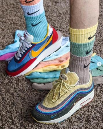 用颜色完成穿搭！OWAISHSB推出9款染制Nike长袜