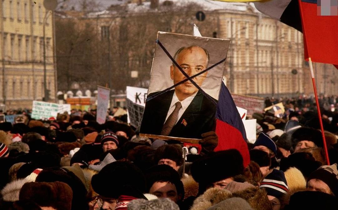 外媒评论中国霸气回怼美国,中国强硬回击美国的有效措施