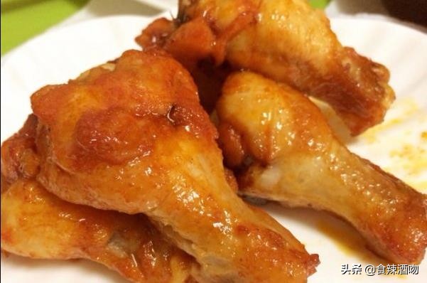 腌制的奥尔良味大鸡腿,中式炸鸡腿腌料配方