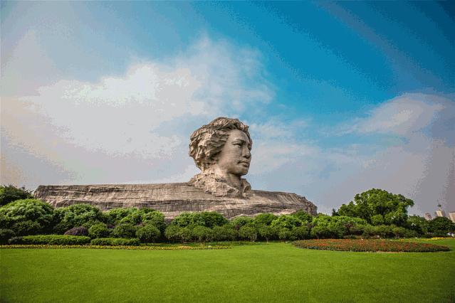 从张家港到上海坐车怎么去划算点,从张家港去苏州怎么坐车