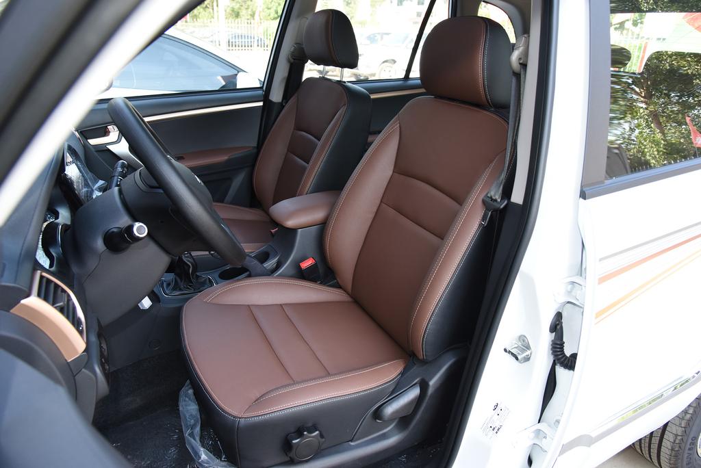 瑞虎3升级新款内饰,新瑞虎3参数