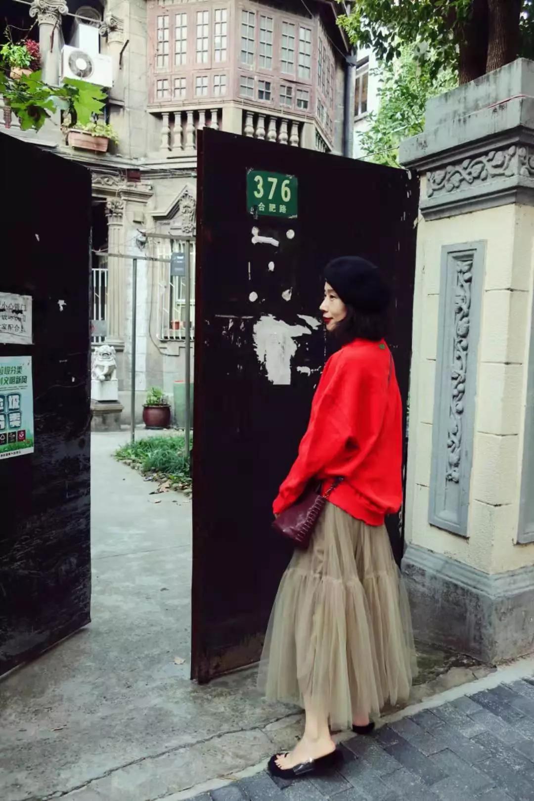 专访|“头大戴不下”怎么办?帽匠设计师Coco跟你聊帽子的学问