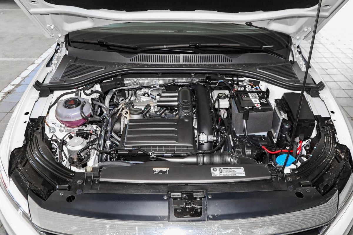 大众朗逸值得买吗哪款好,最亲民最合适的家用车型大众朗逸