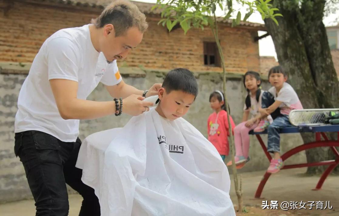 小宝宝头发稀少剃光头有用吗,新生儿头发剃光真的好吗