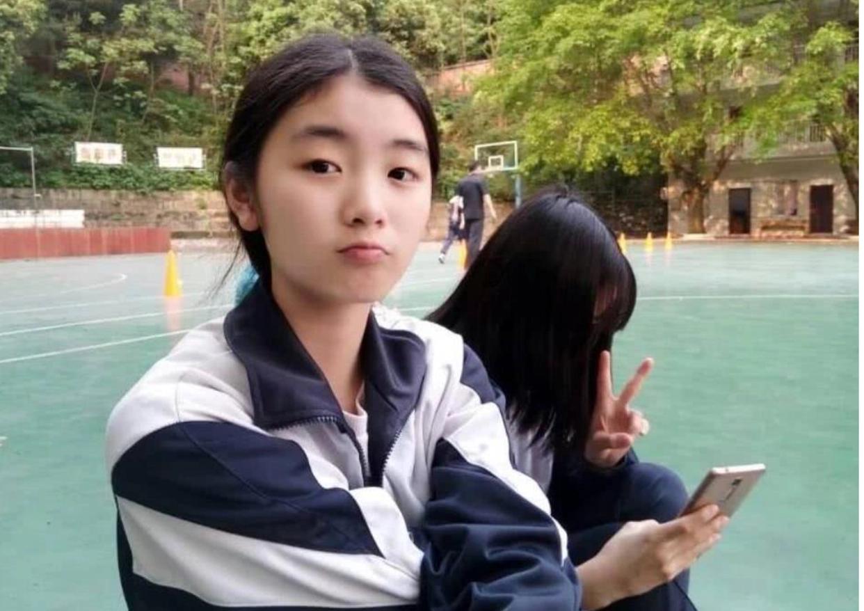 青春期孩子如何正确与异性相处,孩子在青春期对异性反感