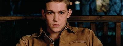 如何搞定一个不想谈恋爱的人,怎么搞定只聊天不付出的男人