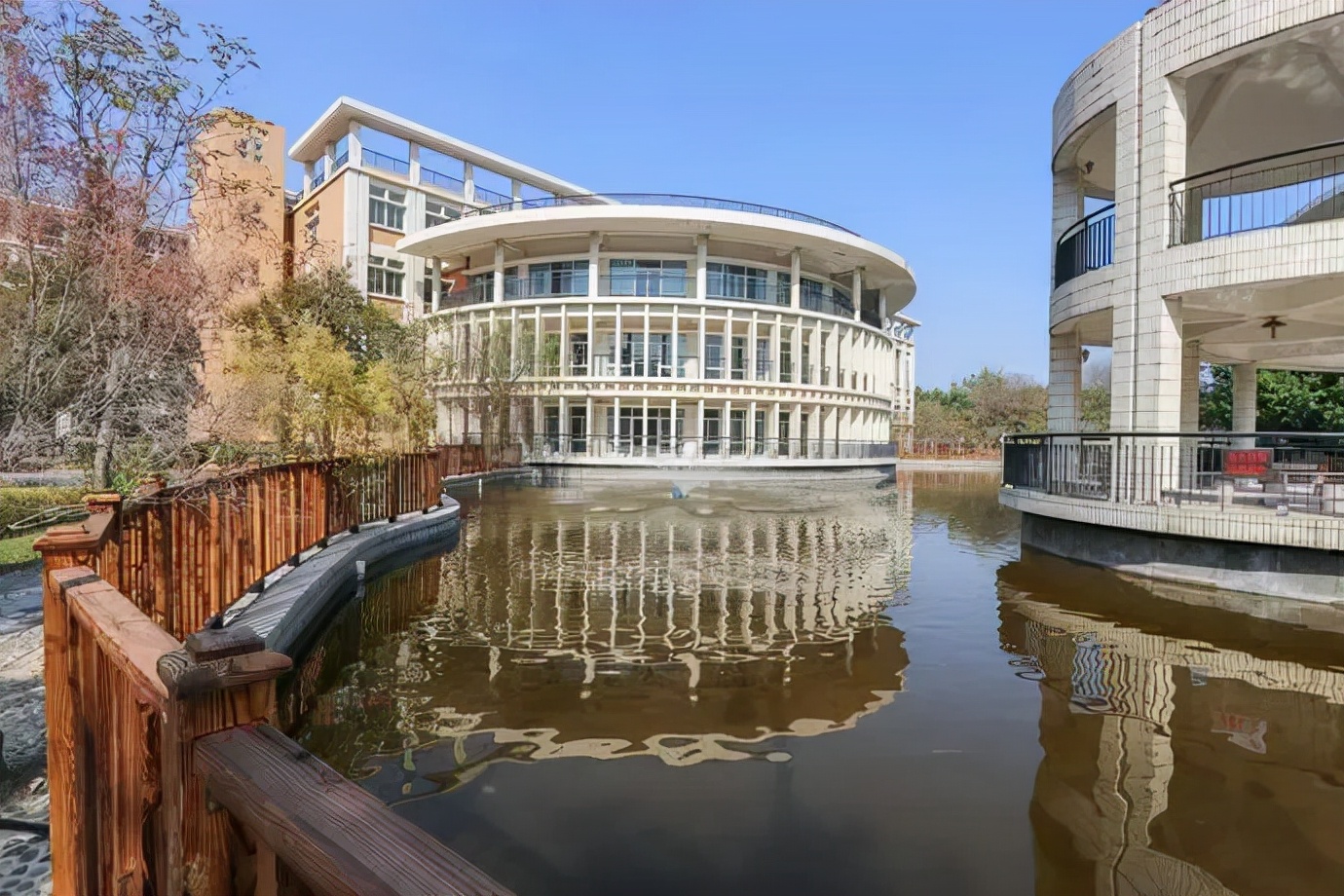 2021年汕头市“新时代好少年”学习宣传活动发布会暨精神文明建设先进典型*党**史学习教育圆满举行