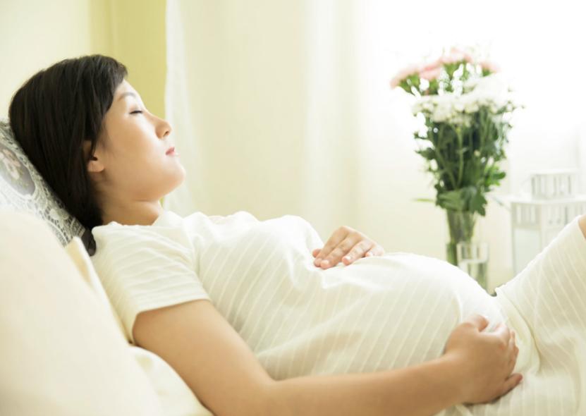 孕早期孕吐老公一脸嫌弃,孕早期孕吐丈夫不理解