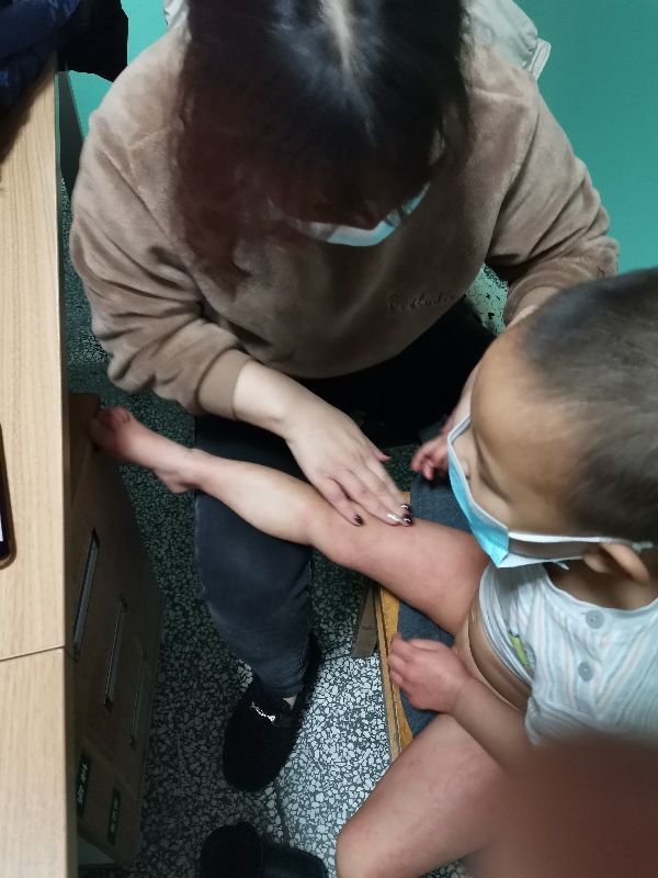 宝宝身上起好多疙瘩，跟蚊子咬的差不多，很痒，怎么办亲身经历