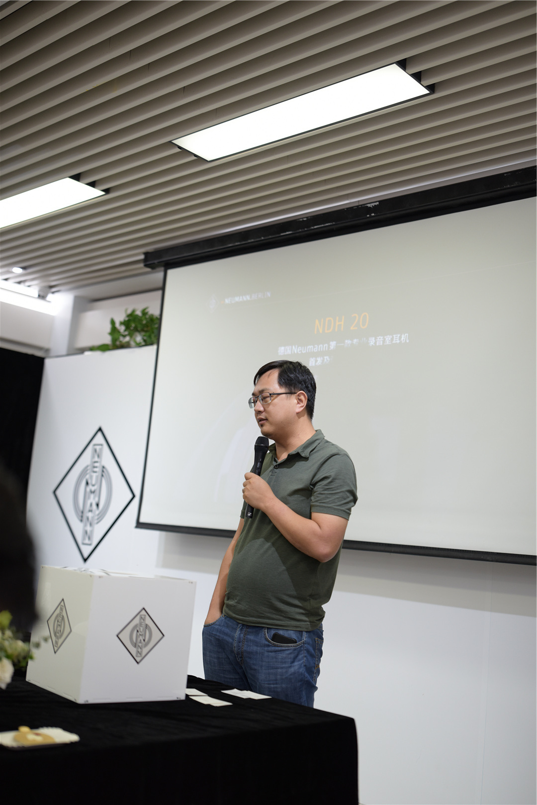 一机实现HiFi、监听和便携性，说说天域联达NeumannNDH20试听会