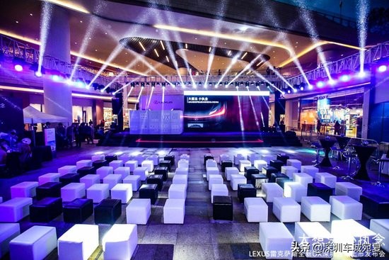 雷克萨斯ux2022款260hfsport版,配置高空间窄试驾丐版雷克萨斯ux