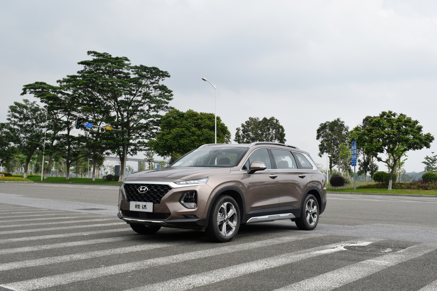 值得买的韩系suv全新胜达,第四代全新胜达六座试驾