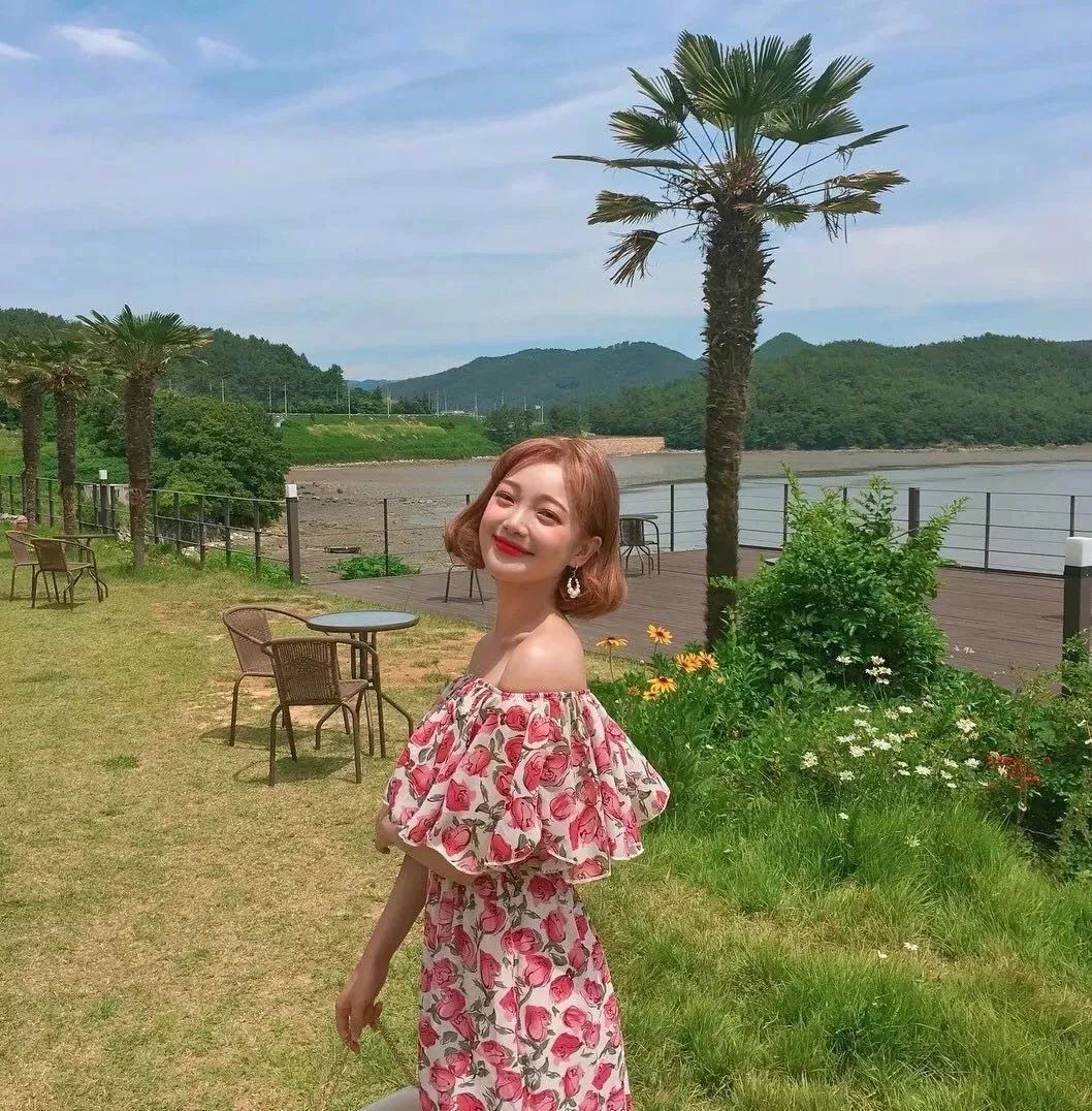 吴谨言模仿baby白头发,吴谨言与angelababy对比