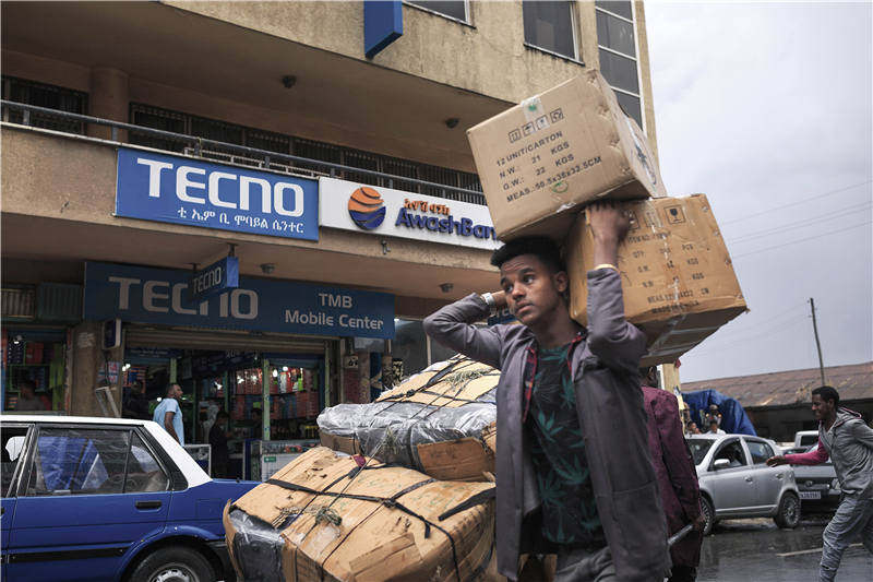 传音这家在中国没有门店的中国手机公司，为何能在非洲市场占据半壁江山，成为“非洲手机之王”？