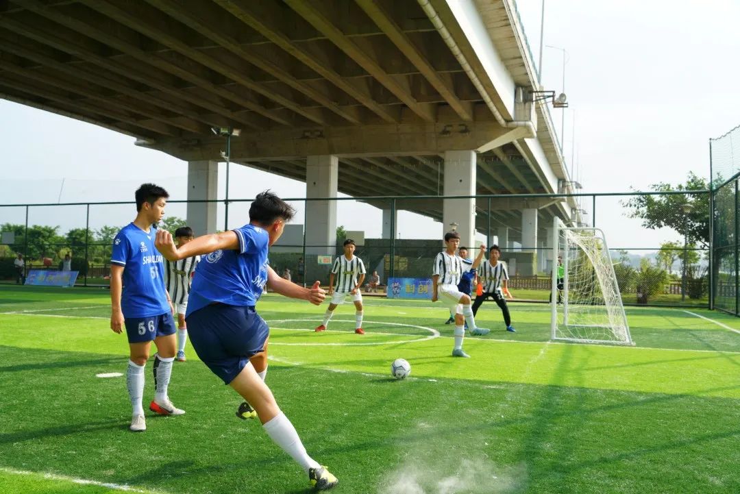广东省潮州市青少年比赛回放,广东省青少年足球锦标赛拉开战幕