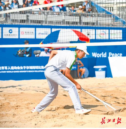 五星红旗你是我的骄傲感人视频,五星红旗你是我的骄傲高燃场面