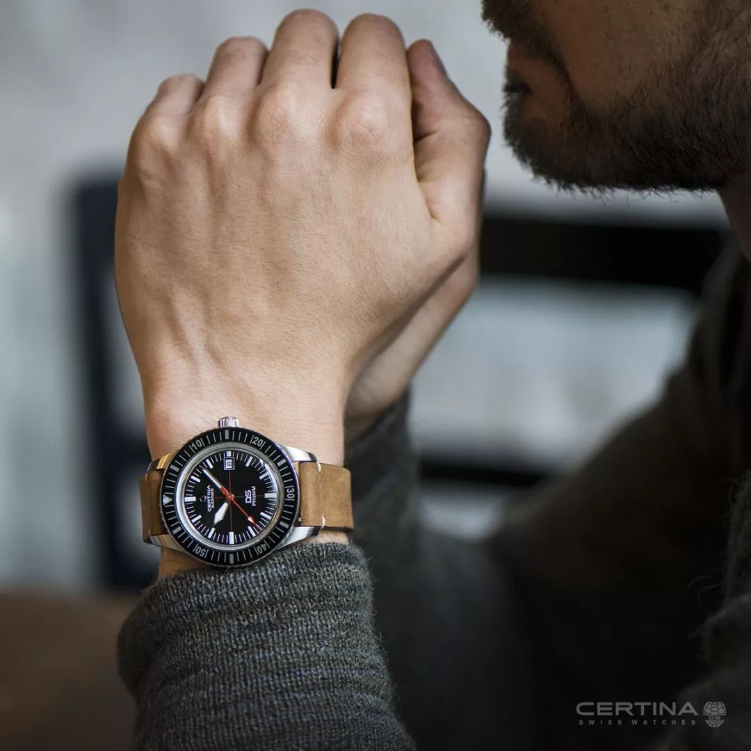 1.76版复古传奇不充钱版本,不花钱复古传奇