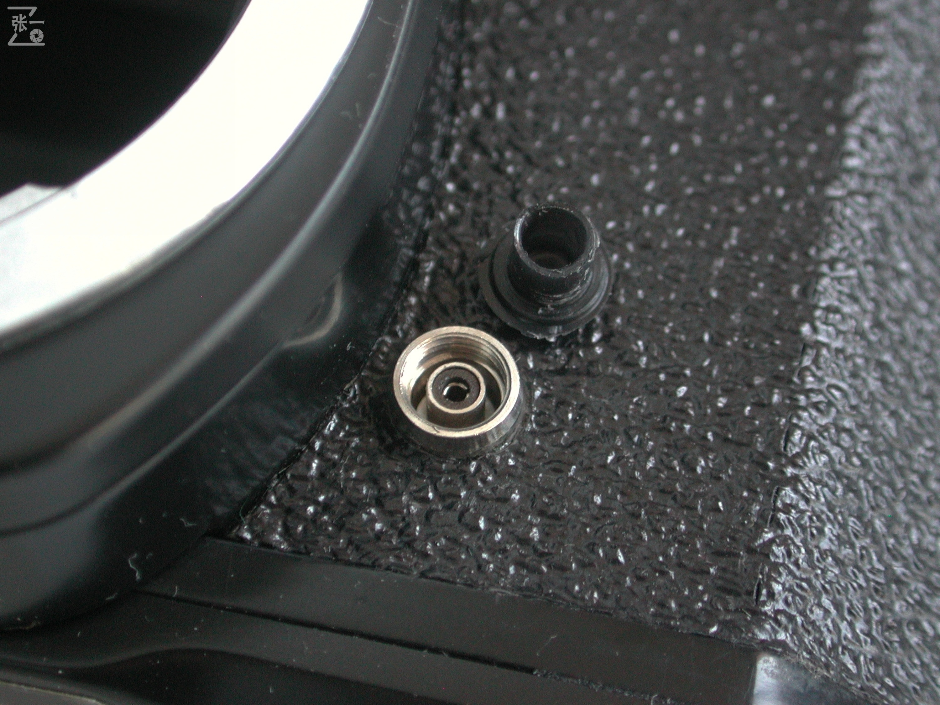 中国重庆生产的明佳MingcaMCK1000单反照相机