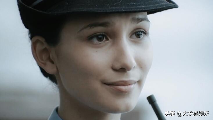 16位外籍女星今昔对比,10位混血女星今昔颜值对比