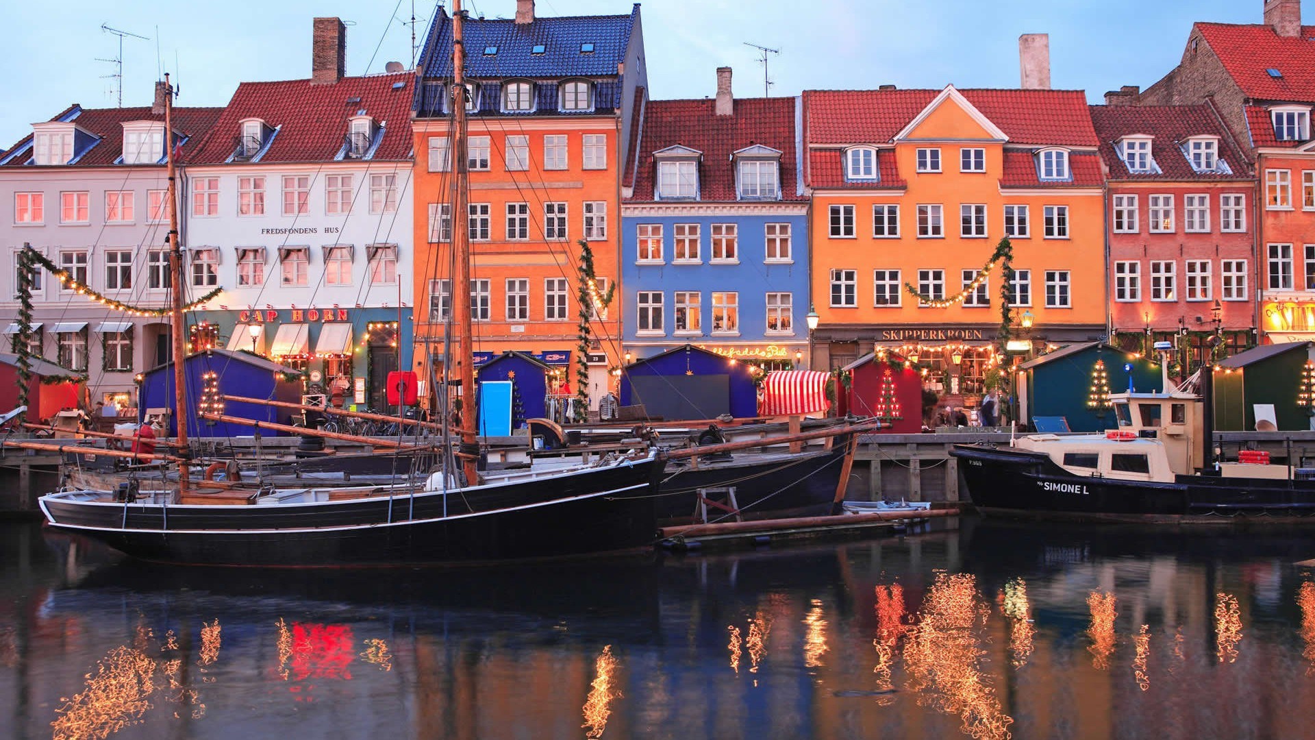 美国为什么要买格陵兰岛,为什么丹麦和格陵兰隔那么远