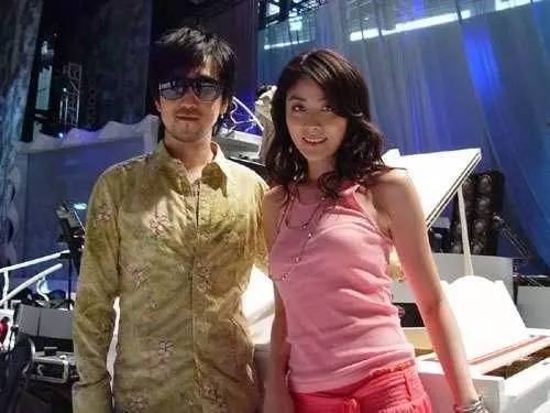 采访周传雄说他是情歌教父,“情歌教父”周传雄的坎坷成名史