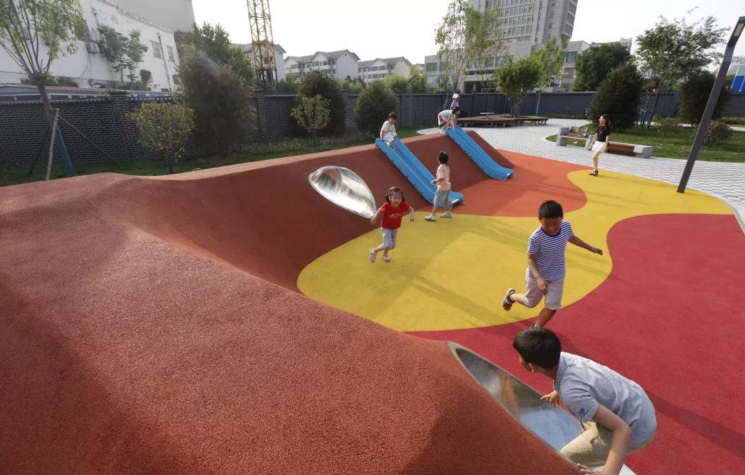 遛孩子去公园,遛娃去公园