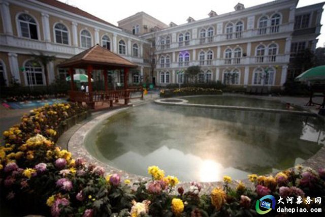 灵芝药浴,十几种药浴温泉