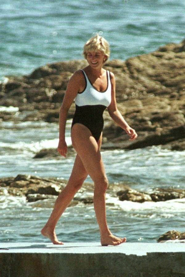 戴安娜最惊艳的十套服装,戴安娜穿衣风格图片