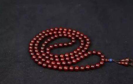 小叶紫檀玩出玻璃底之后会裂吗,怎么把小叶紫檀玩的发黑