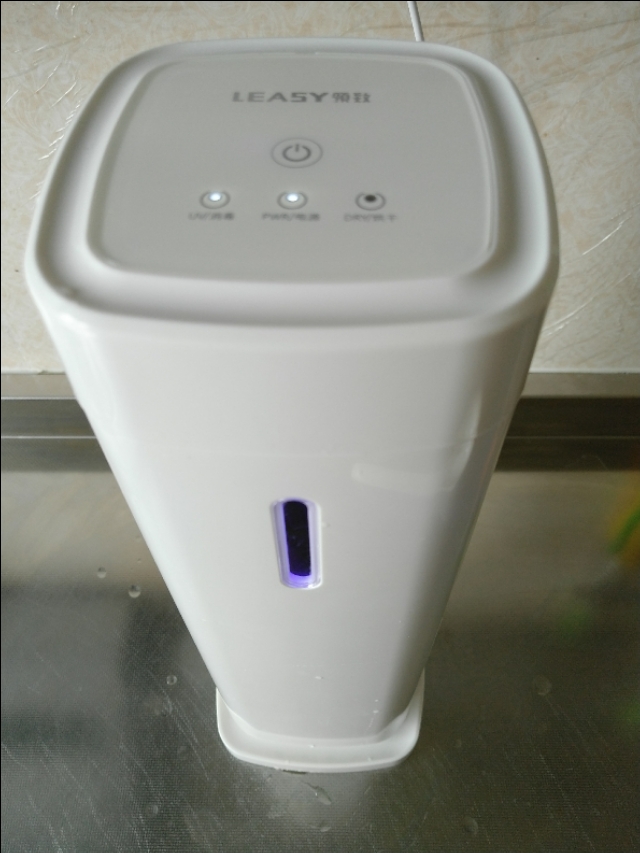 容易让人忽略的筷子发霉问题，不妨试试这款消毒机