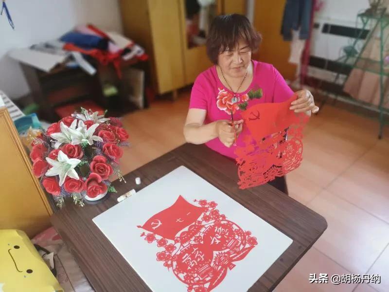 龙口市三位民间艺人向“七一”献礼