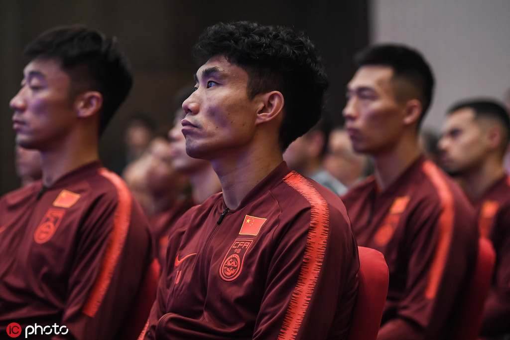 郑智最新状态,郑智的经历泪洒亚洲杯视频