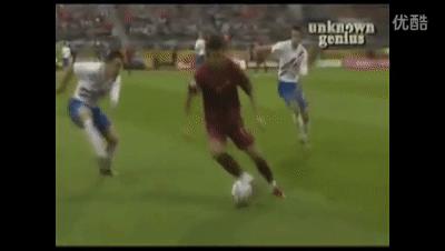 球王也假摔？盘点C罗假摔