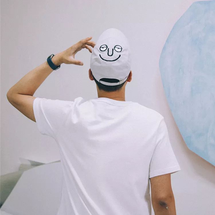 你穿的衣服这么土是大妈风吗,为啥我穿衣服总是那么土