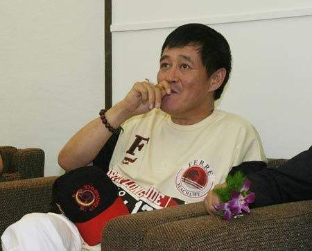 明星抽香烟多少钱,张云雷抽多少烟