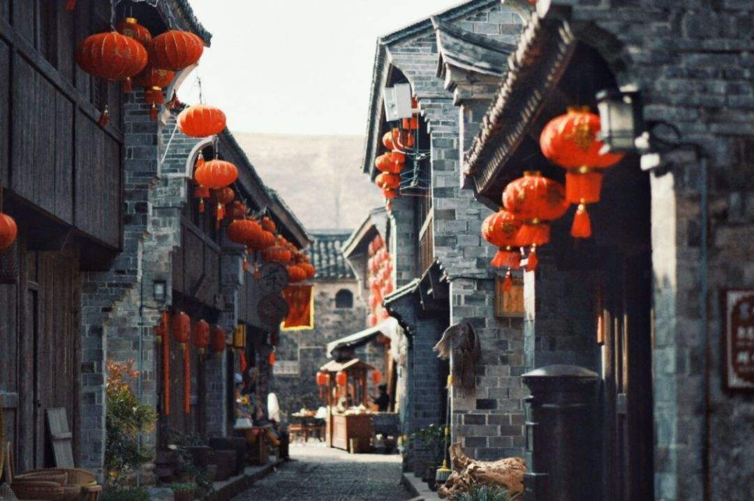 国内最值得去的11个古镇,中国的哪些著名的古镇好玩