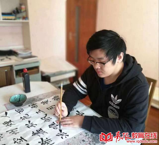 青岛十六中学子,青岛十六中美术