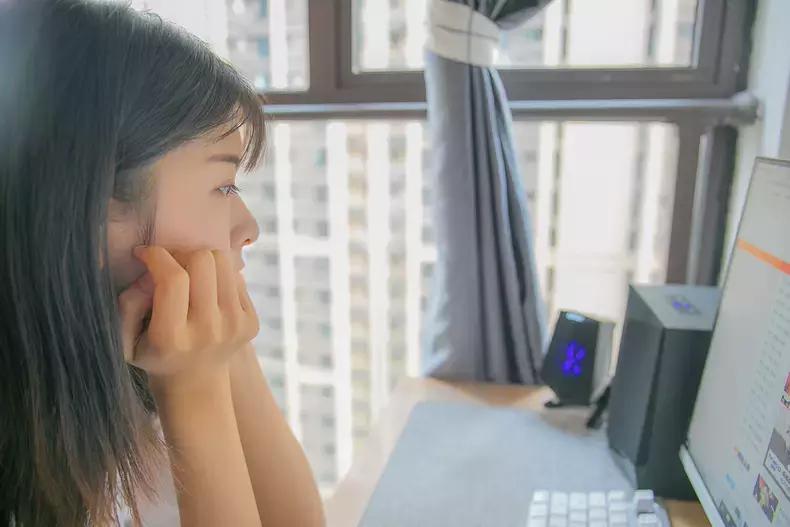 吃鸡类游戏耳机2.0好还是7.1好,游戏耳机吃鸡专用哪一款好用