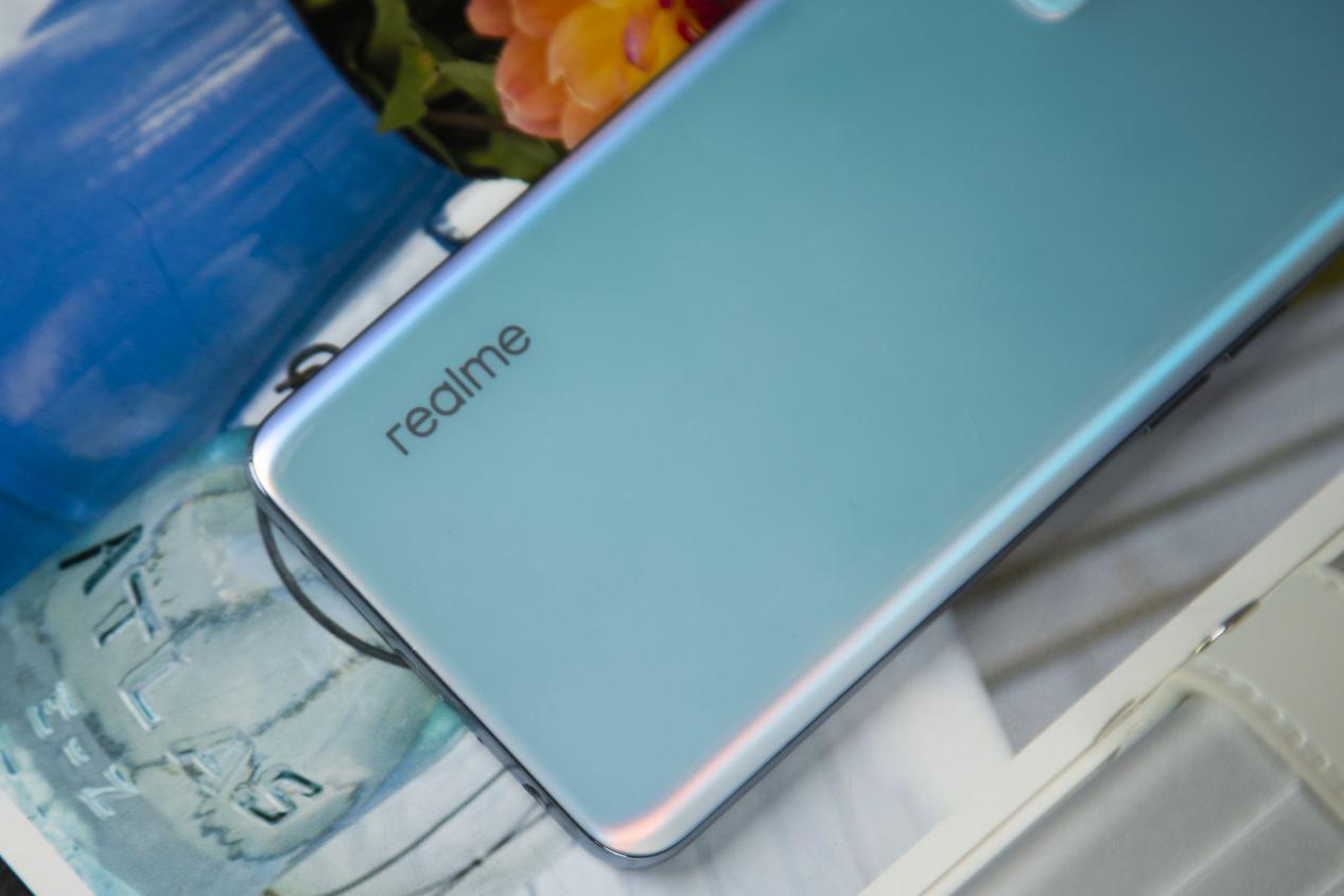 realme真我gt大师探索版全面屏,realme真我gt大师探索版测评