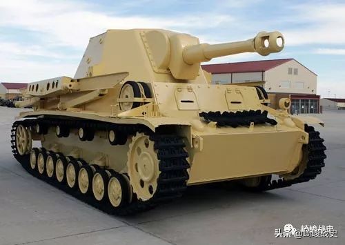 二战德军野蜂式自行火炮,二战德军sfh15榴弹炮