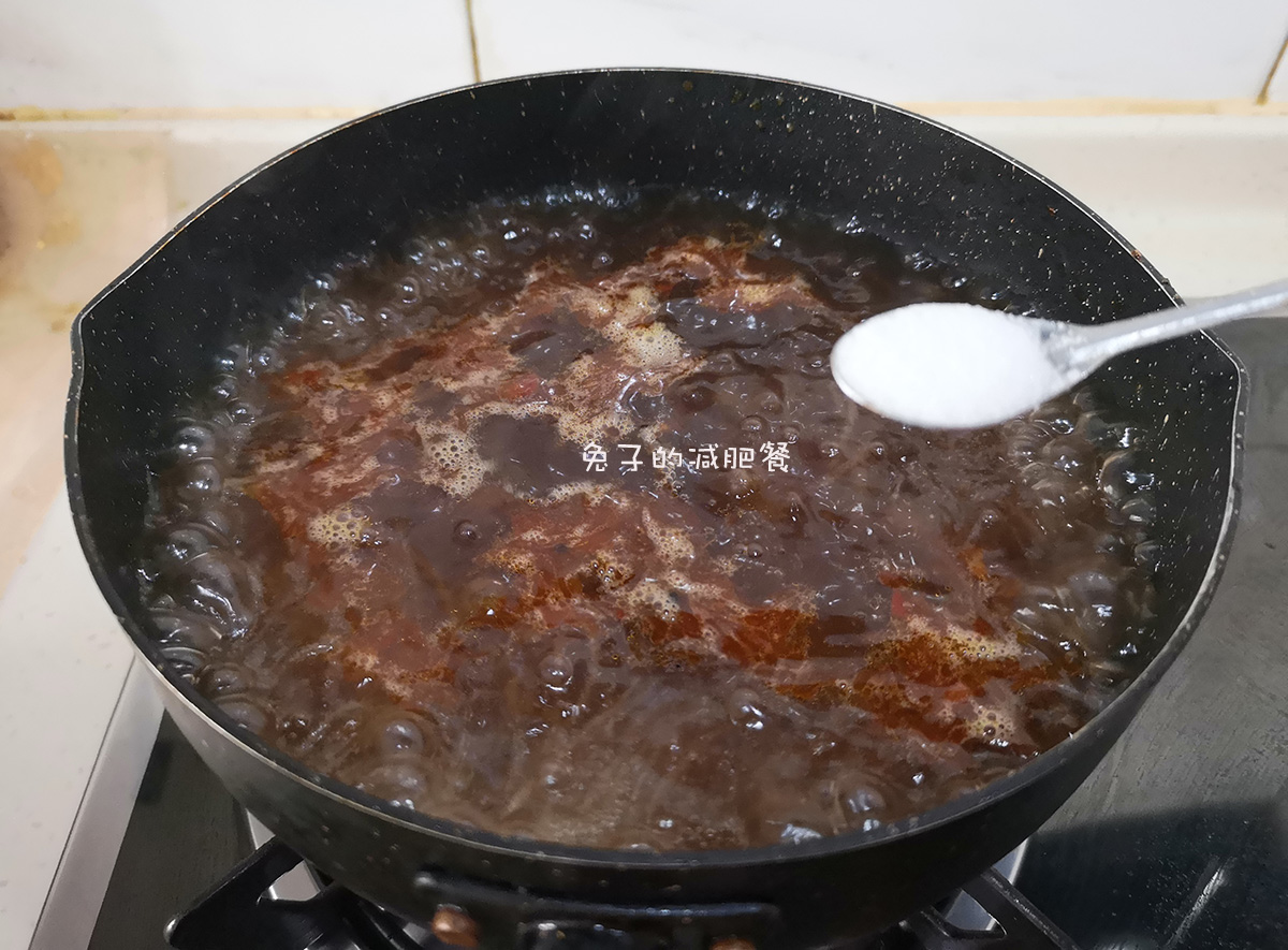 火锅底料速食酸辣粉做法,家庭版酸辣粉的做法火锅底料