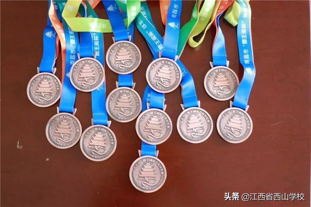 西山区校园足球,西山学校学生的青春