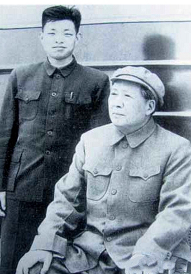 李银桥家里写信给他介绍对象,毛主席看完信:银桥啊,你太老实了