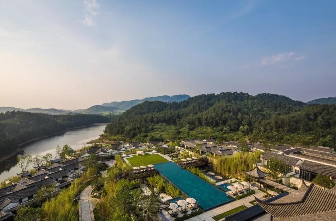 绿城桃花源的特点,绿城桃花源未来山