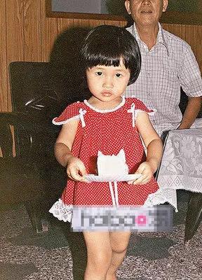 萧亚轩40岁换18个男友,出道20年换十四个男朋友