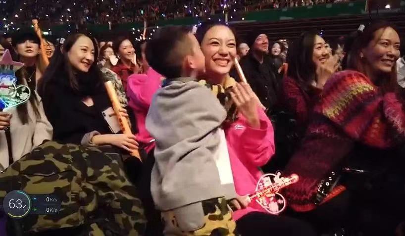 陈小春应采儿二胎什么时候生,陈小春应采儿二胎是女孩还是男孩