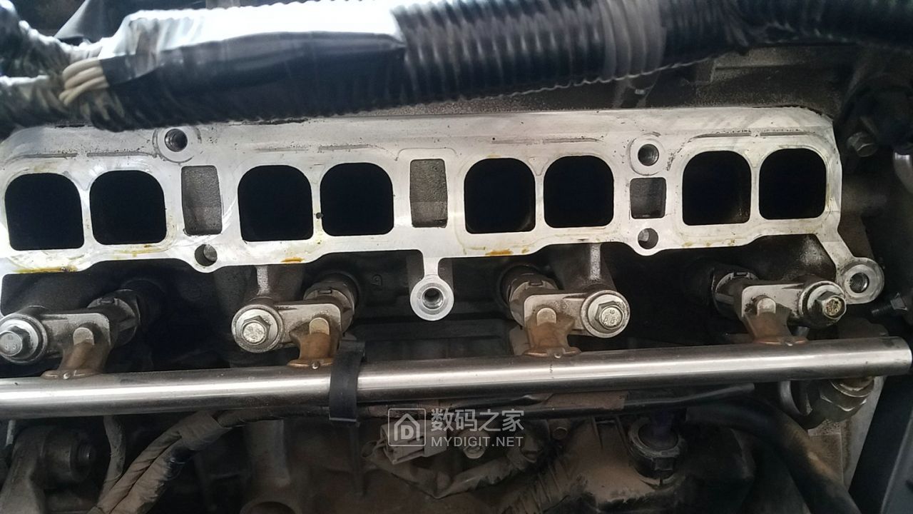 马自达阿特兹4s店喷油嘴清洗视频,马自达阿特兹清洗积碳全过程视频